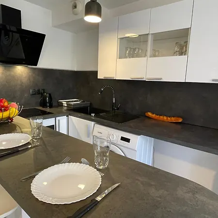 Casa de Férias Maisonette Proche