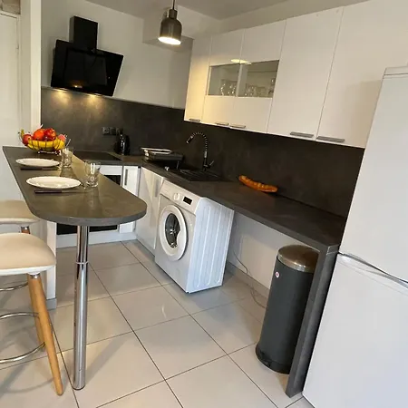 Casa de Férias Maisonette Proche *